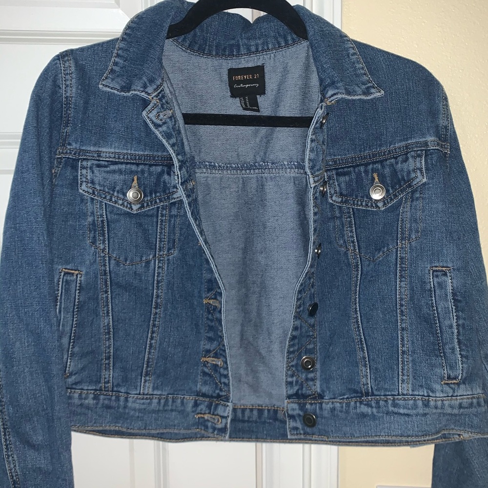 Cropped jean jacket - Picture 4 of 6